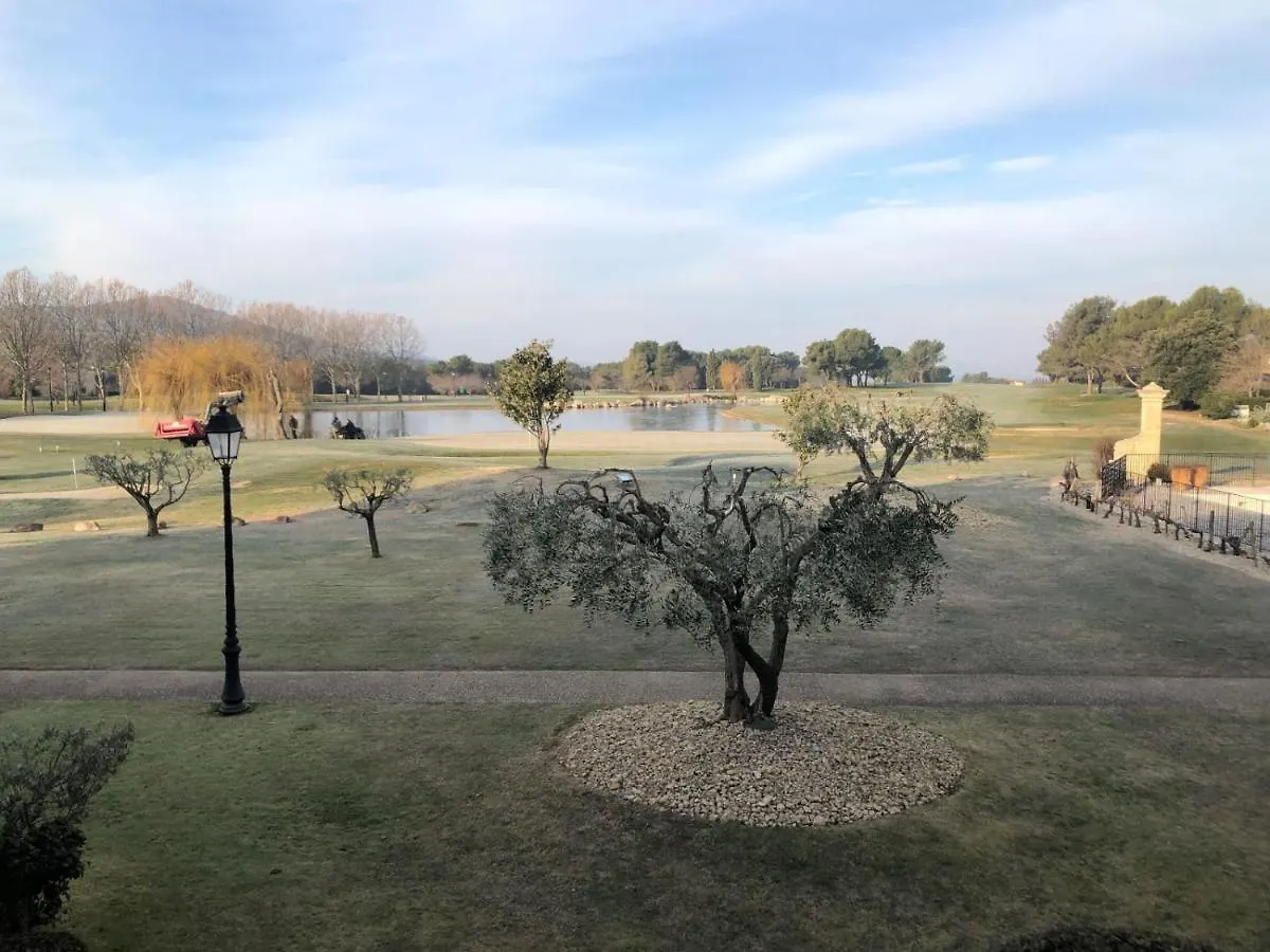 La Terrasse Sur Le Golf De Pont Royal Apartment Mallemort France